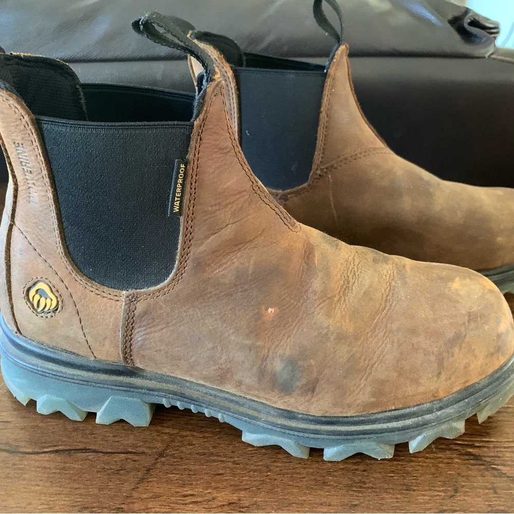 Wolverine Slip-Resistant Work Boots - image 1